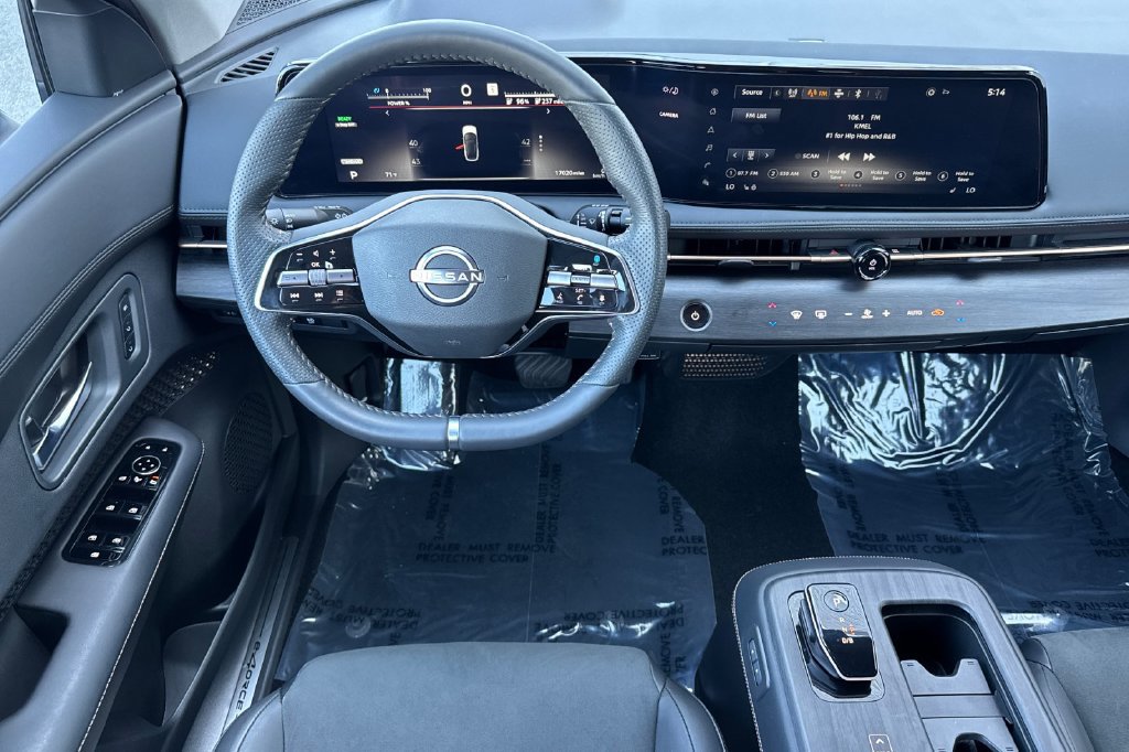 Used 2024 Nissan Ariya AWD image 13