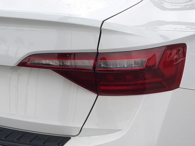 Certified 2023 Volkswagen Jetta Sport image 8