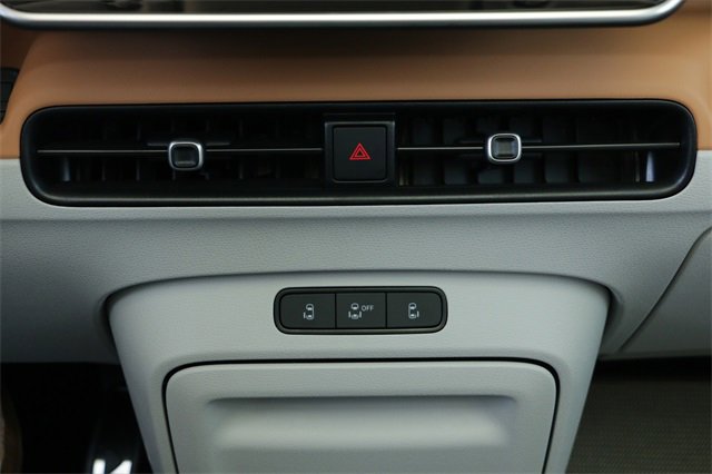 New 2025 Volkswagen ID. Buzz 1st Edition image 16