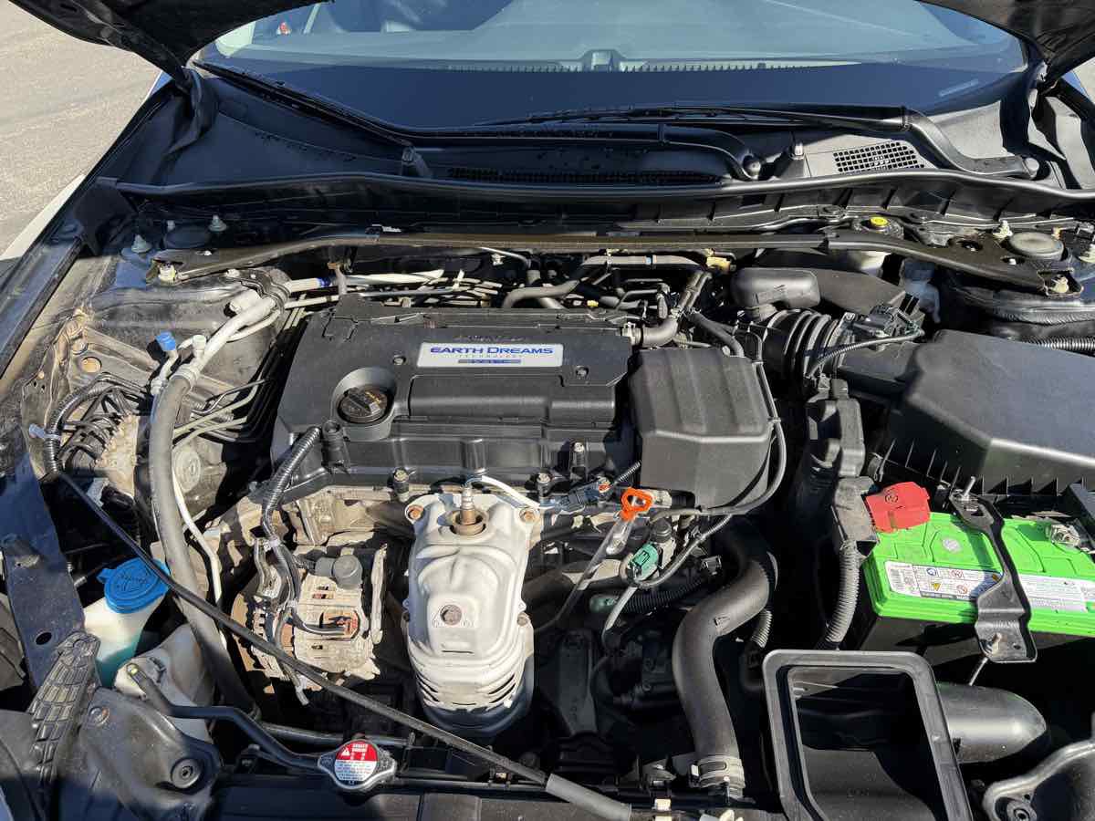 Used 2015 Honda Accord EX image 21