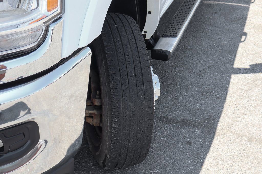 Used 2022 RAM 3500 Tradesman w/ Chrome Appearance Group AWD/4WD image 50
