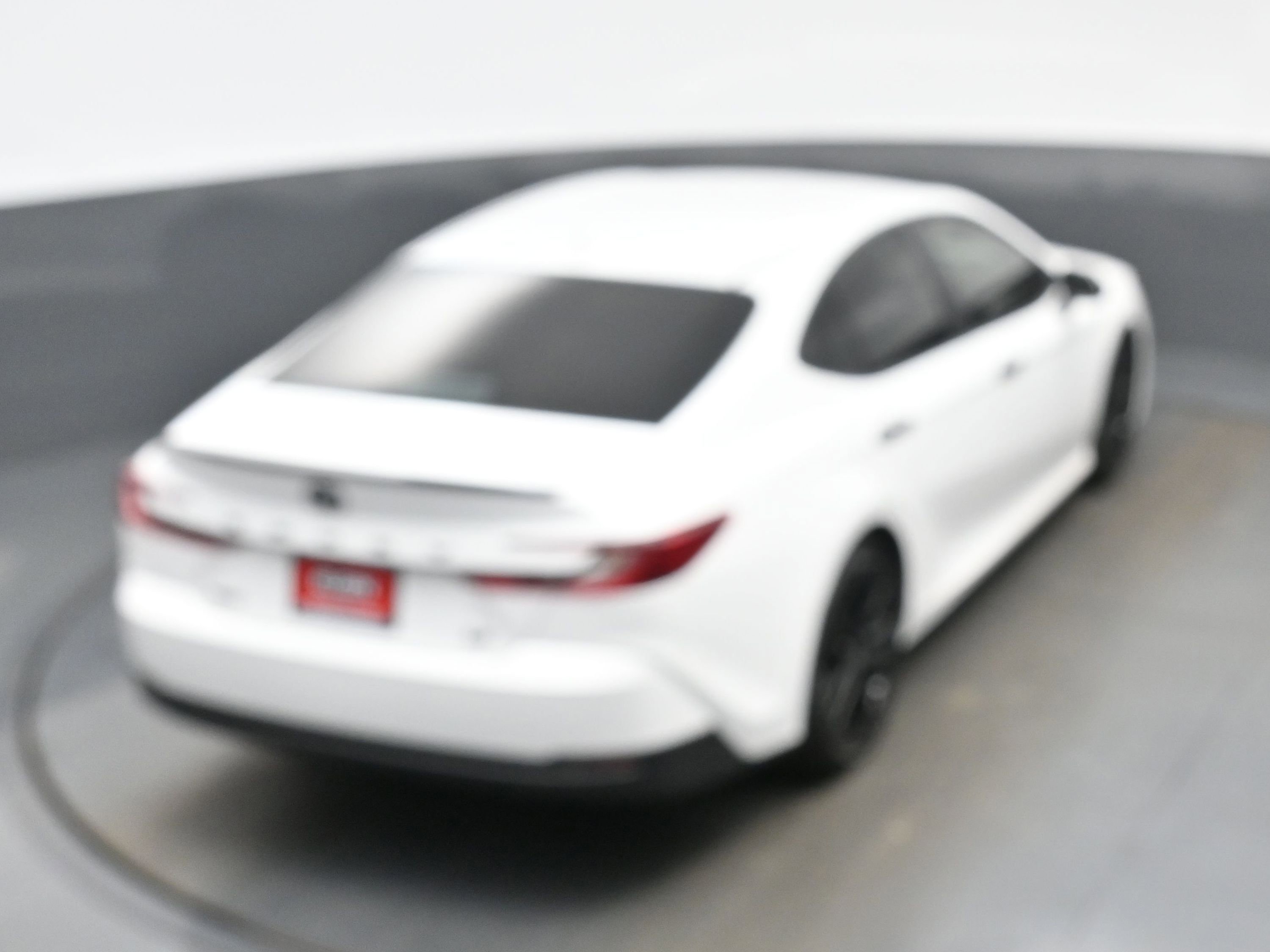 Used 2025 Toyota Camry LE w/ Convenience Package image 40