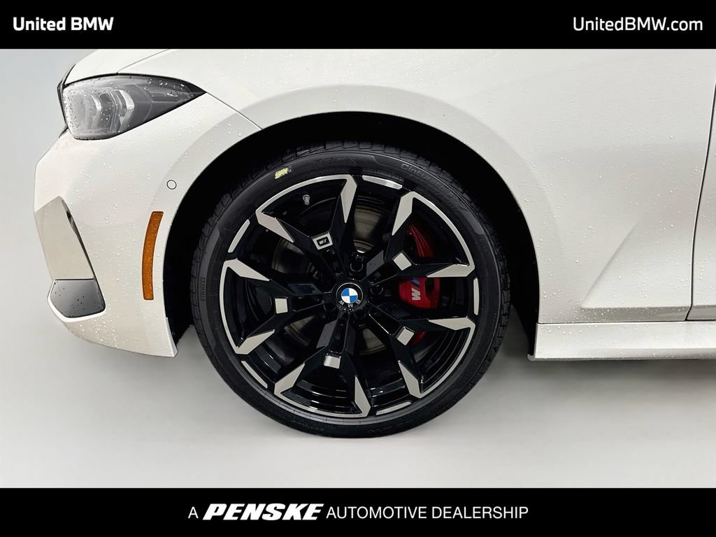 New 2026 BMW 330i Sedan w/ M Sport Package RWD image 9