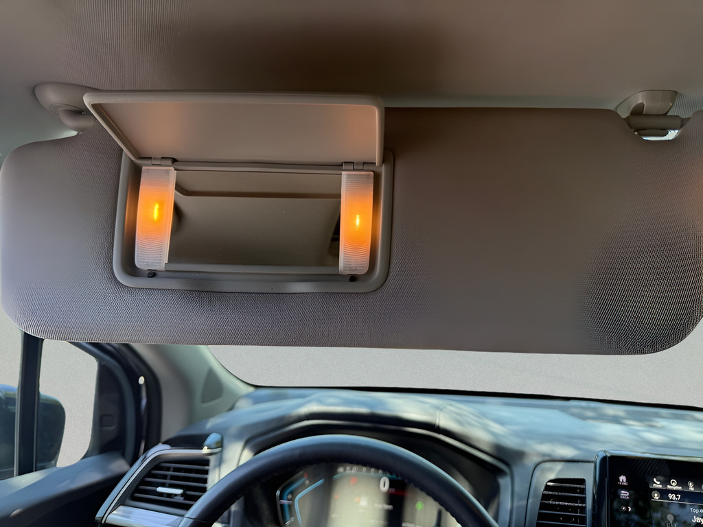 Certified 2024 Honda Odyssey Elite image 32