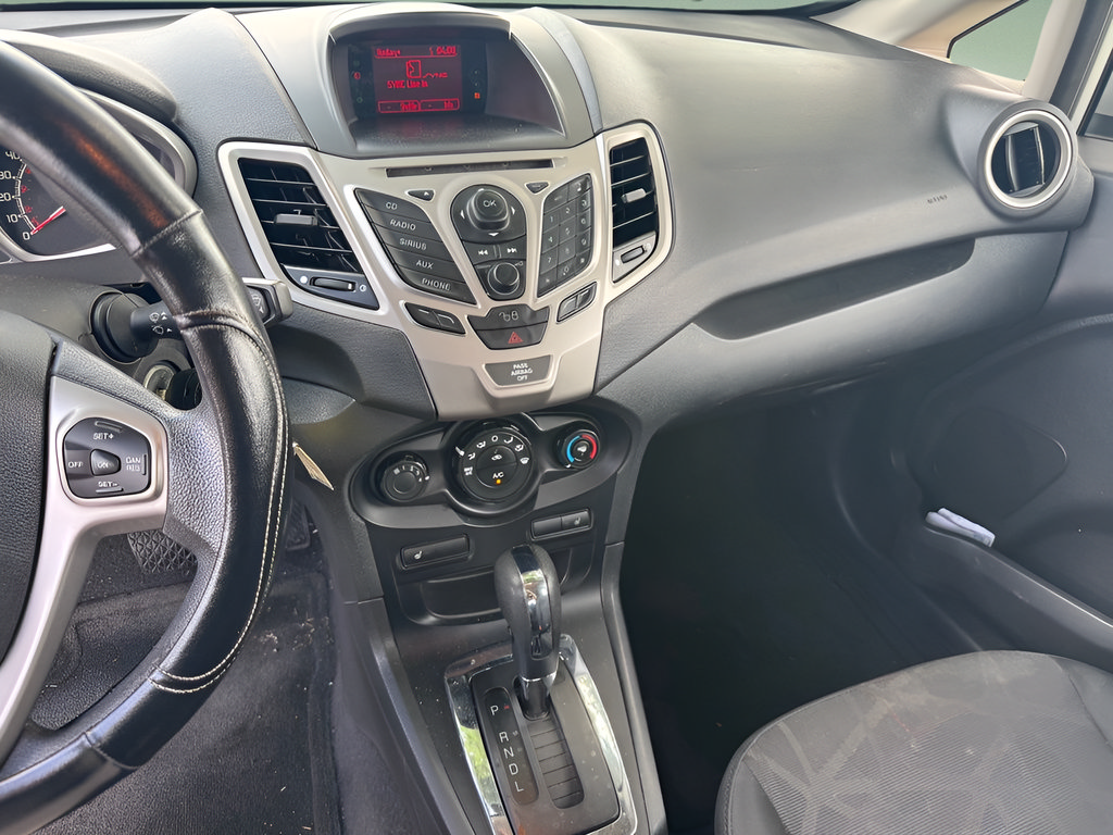 Used 2012 Ford Fiesta SE FWD image 23