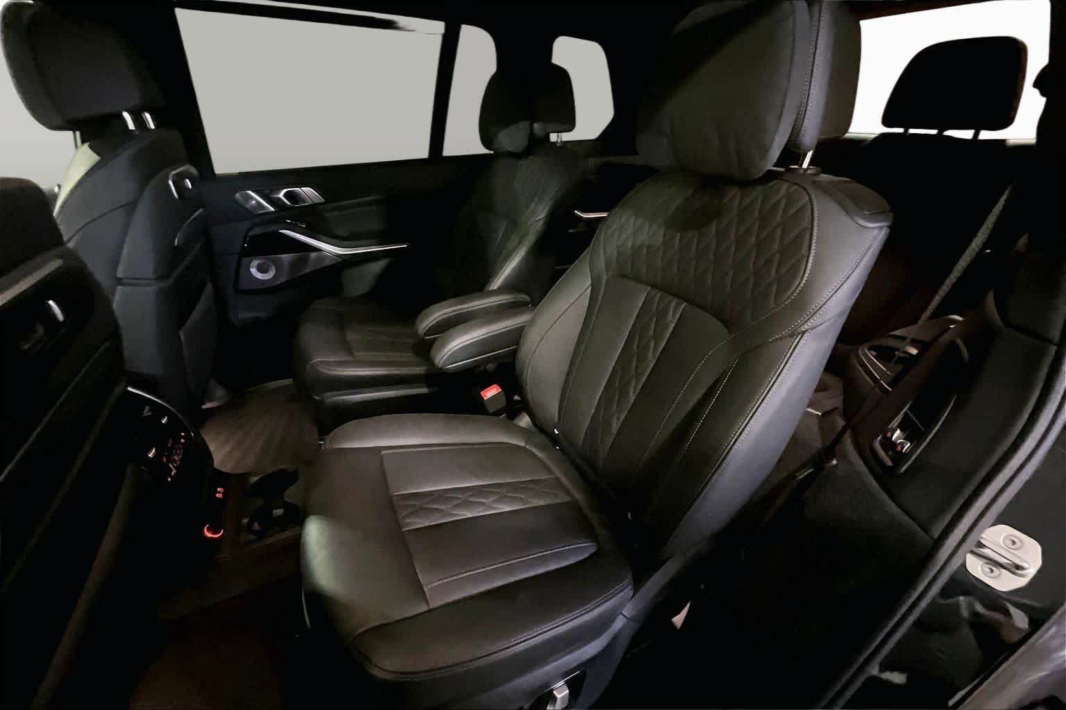 Certified 2025 BMW X7 M60i AWD/4WD image 20