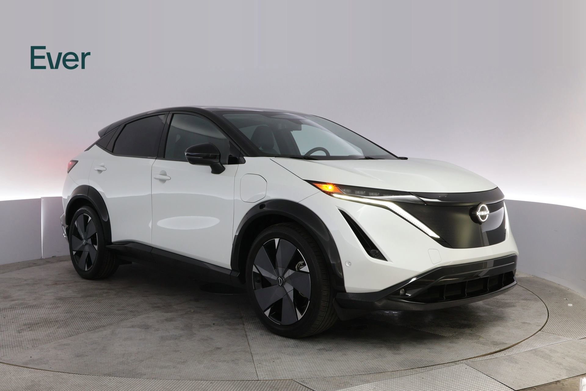 Used 2023 Nissan Ariya image 13