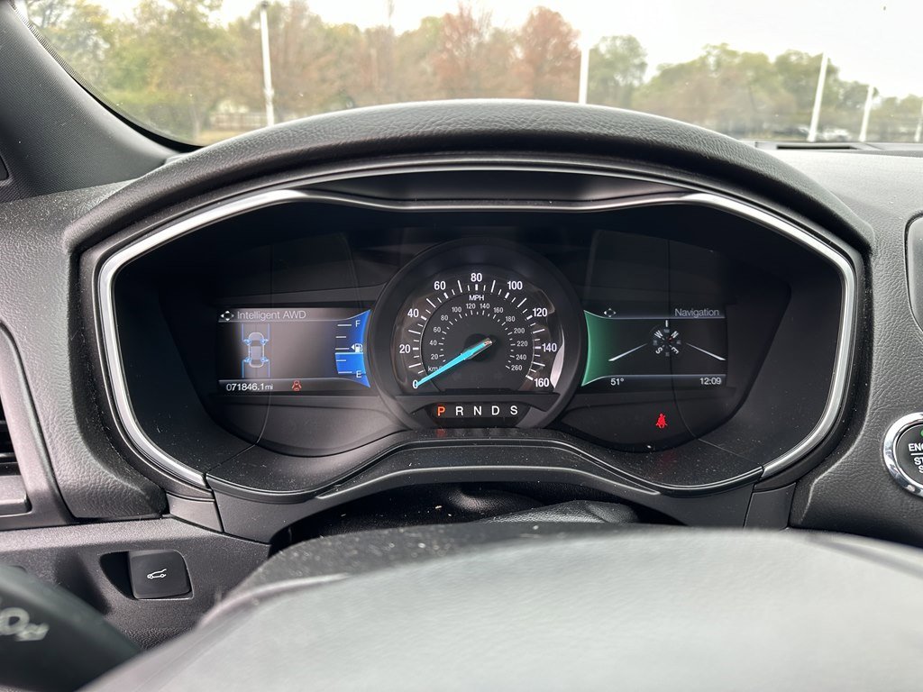 Used 2019 Ford Fusion Titanium image 18