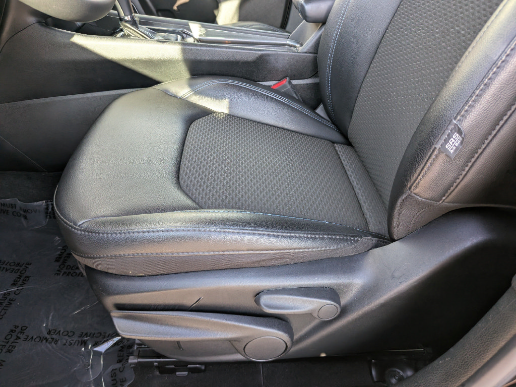 Used 2022 Jeep Compass Latitude FWD image 18