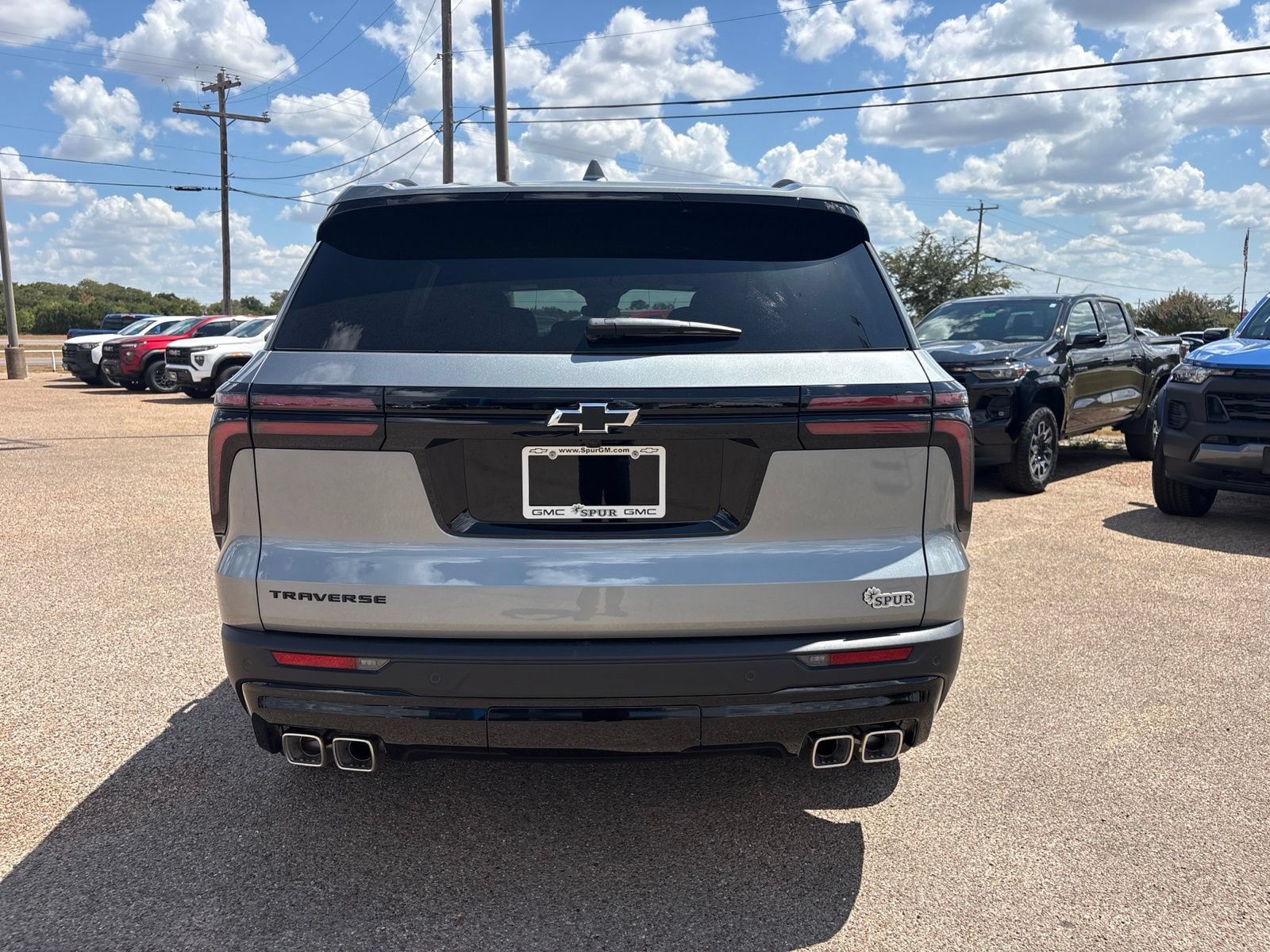 New 2027 Chevrolet Traverse LT w/ Midnight/Sport Edition FWD image 5