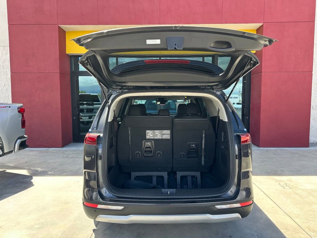Used 2022 Kia Carnival LX image 27