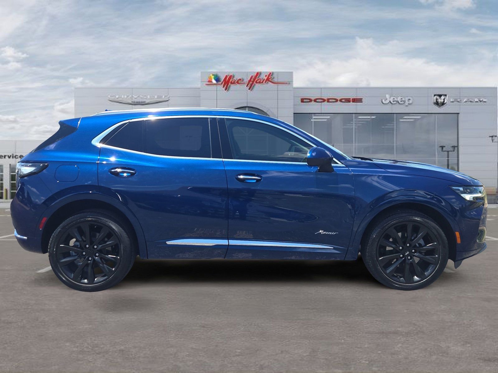 Used 2023 Buick Envision Avenir FWD image 6
