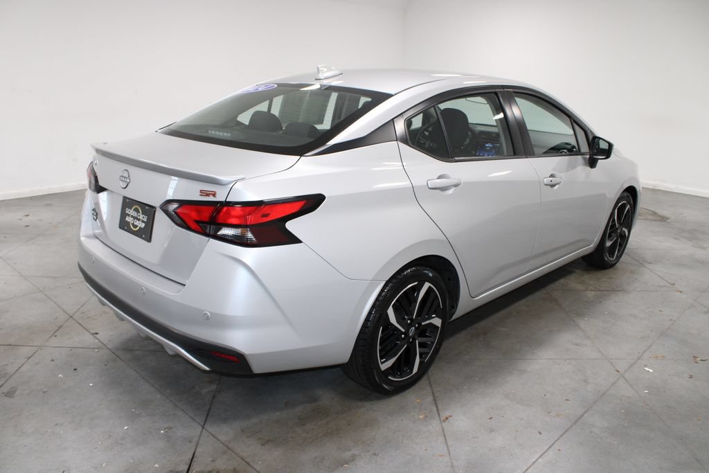 Used 2024 Nissan Versa SR FWD image 9
