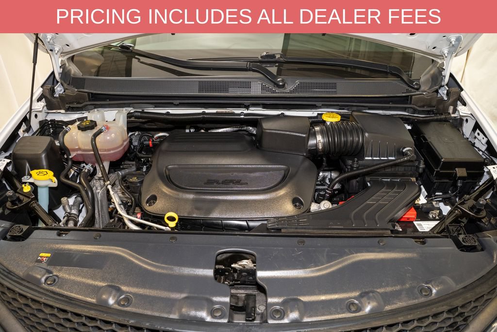 Used 2023 Chrysler Voyager LX FWD image 18