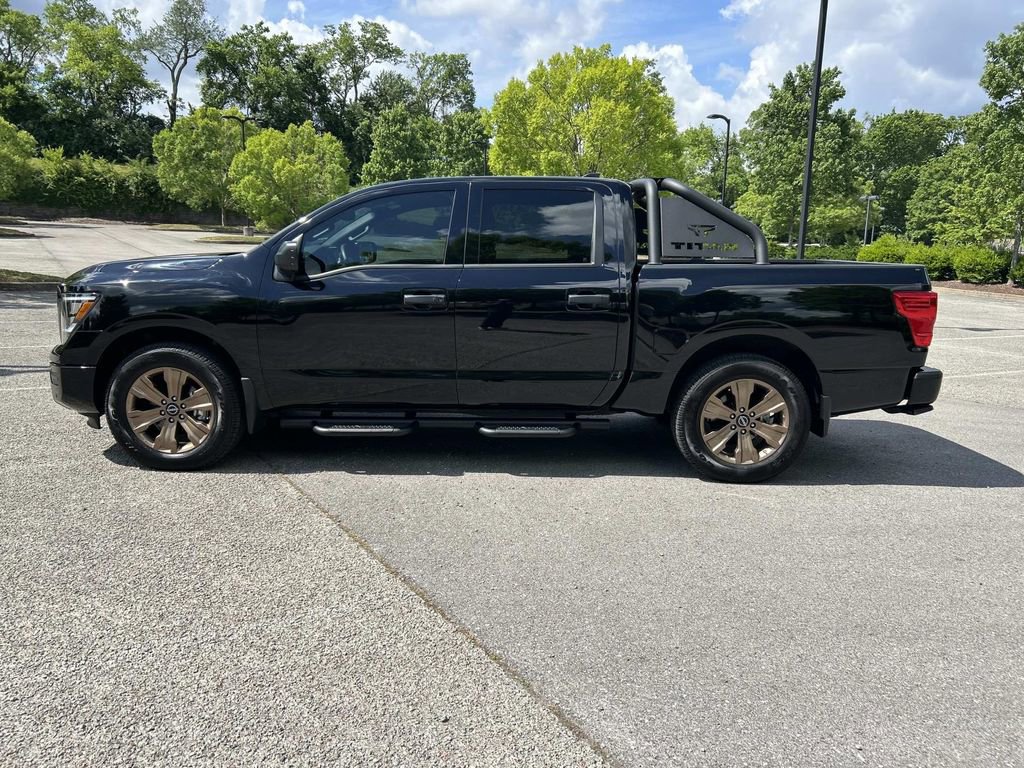 Certified 2024 Nissan Titan SV w/ SV Bronze Edition Package RWD image 4