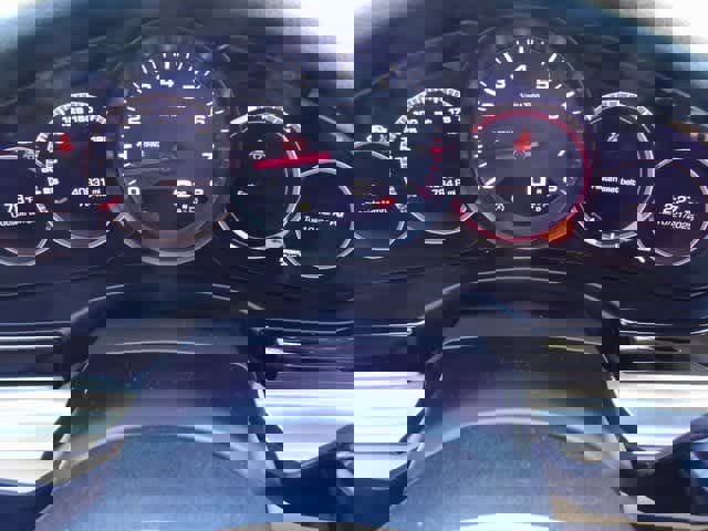 Used 2018 Porsche Panamera image 28