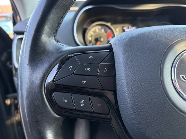 Used 2019 Jeep Cherokee Latitude Plus image 19