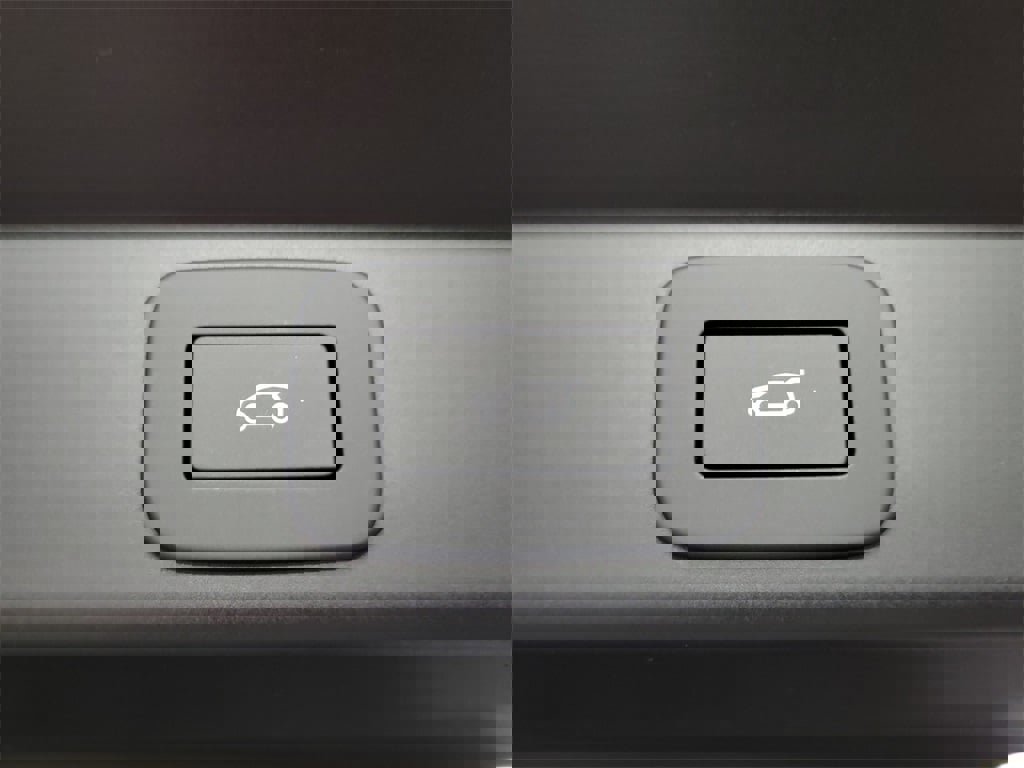 New 2025 Land Rover Range Rover Sport Dynamic SE image 31