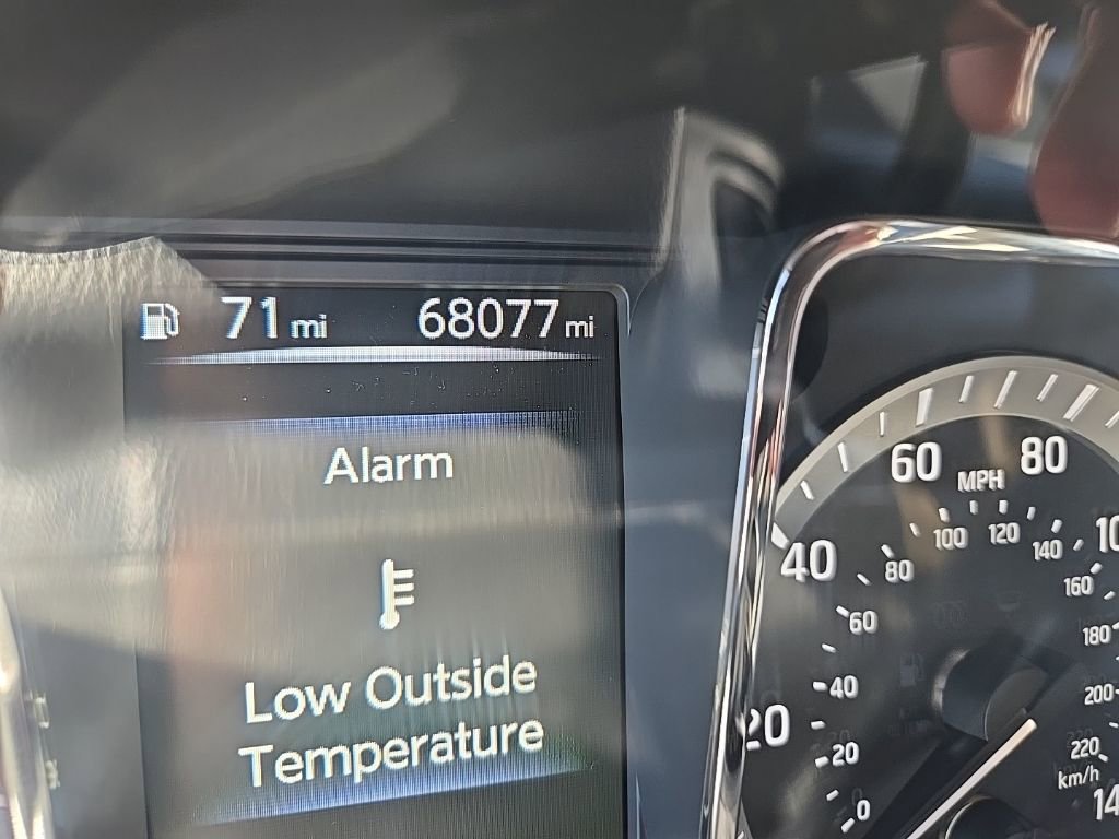 Used 2017 Nissan Titan S image 17