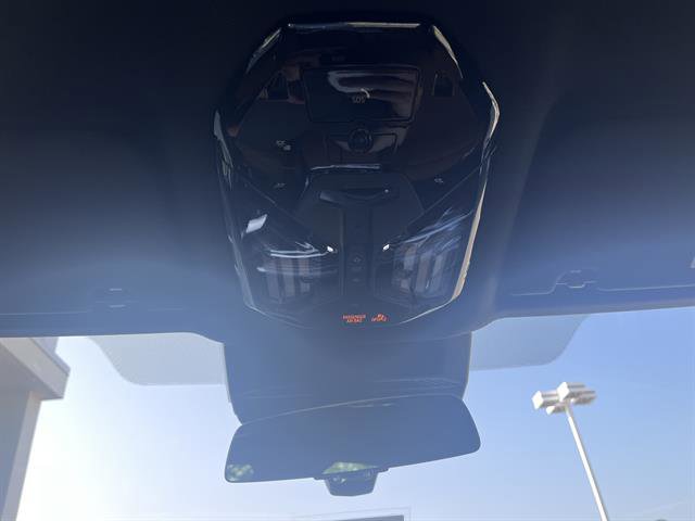 New 2025 BMW 740i xDrive image 18