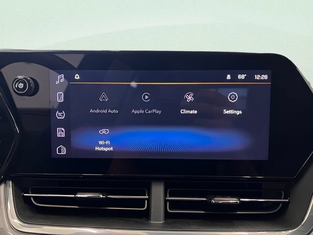 Certified 2025 Chevrolet Trax LT FWD image 19