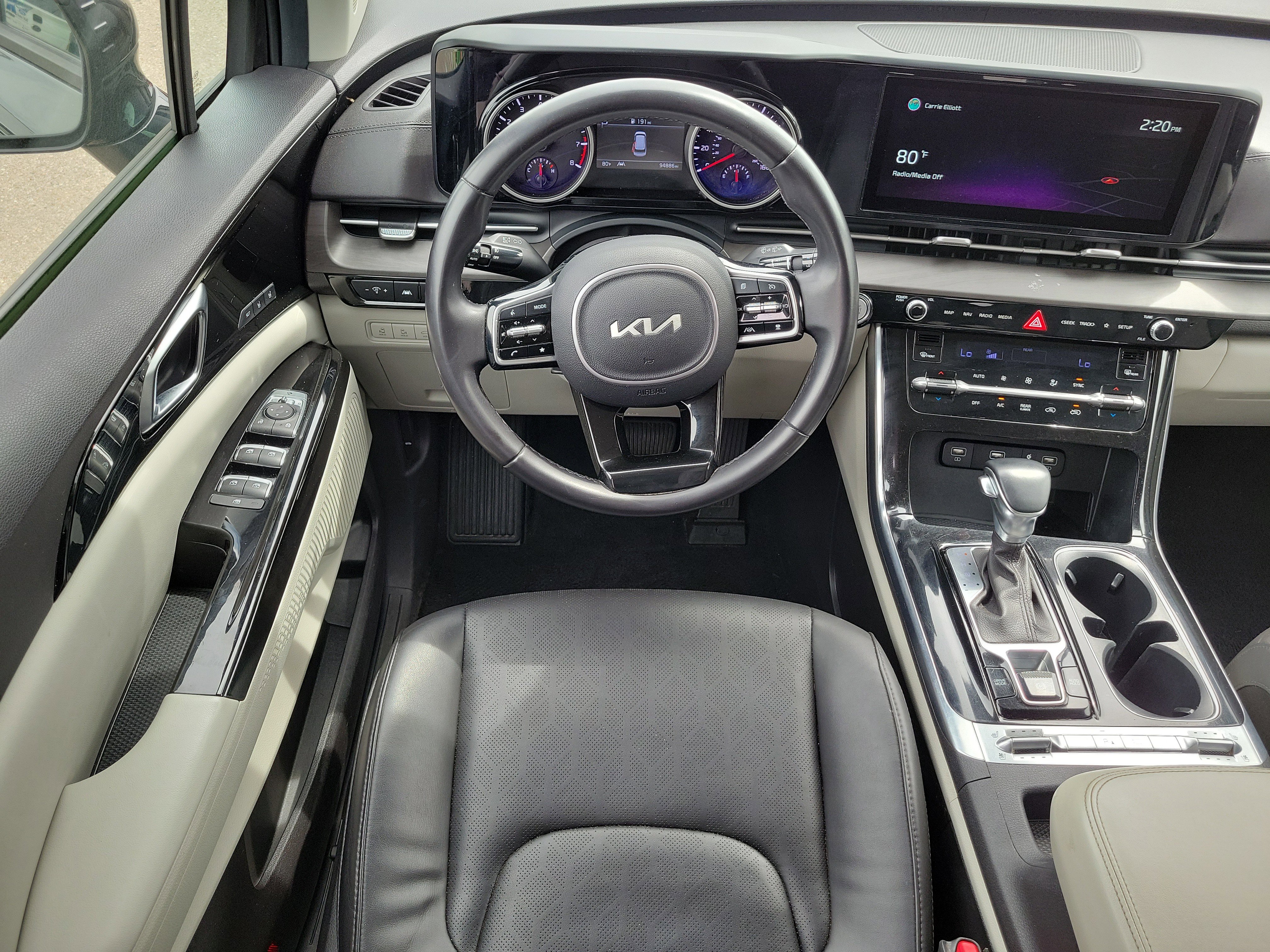 Used 2022 Kia Carnival SX FWD image 11