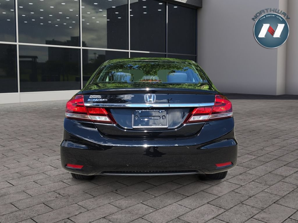 Used 2015 Honda Civic SE image 4