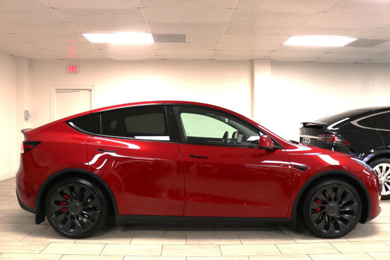 Used 2023 Tesla Model Y Performance image 10