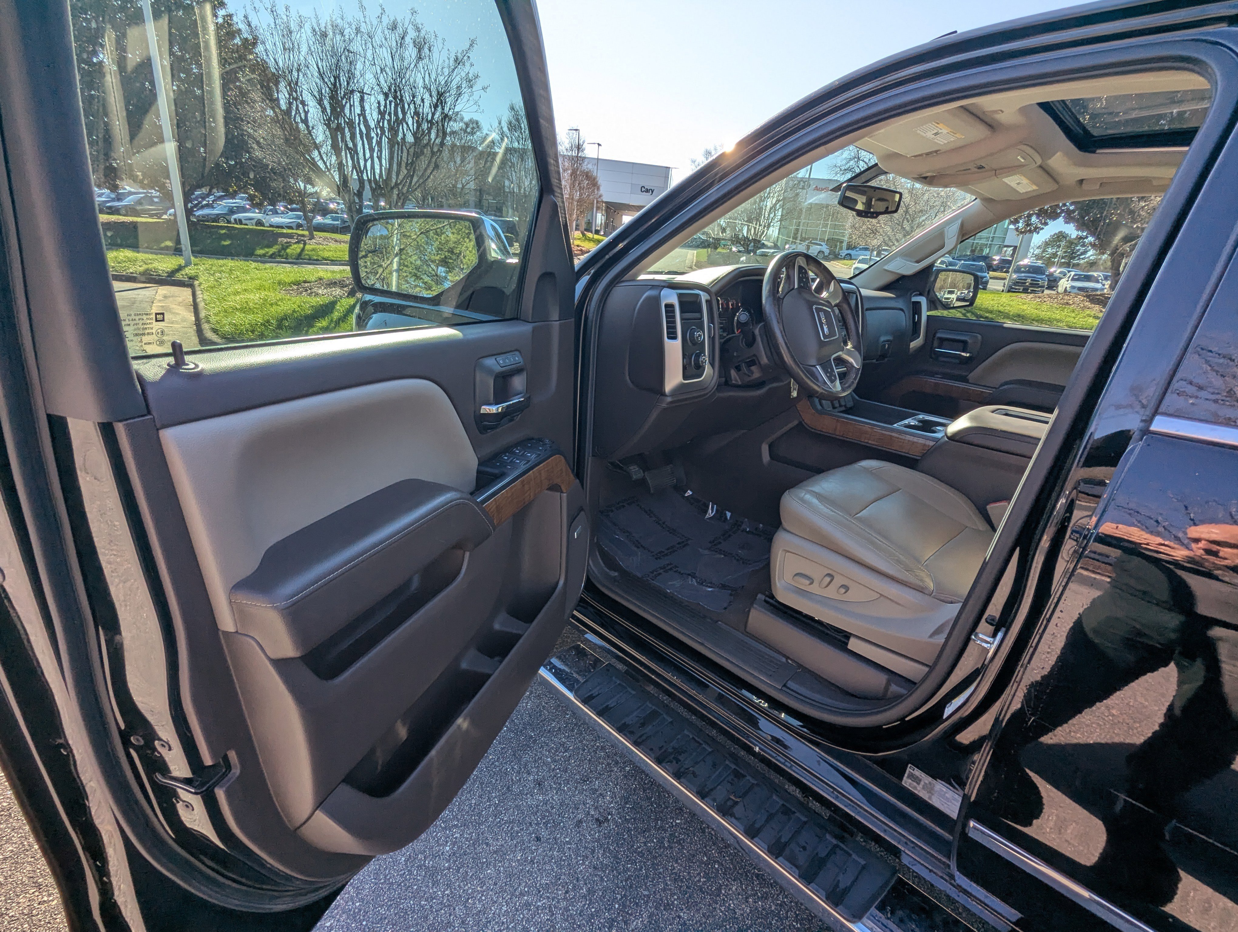 Used 2018 GMC Sierra 1500 SLT w/ SLT Premium Package image 8