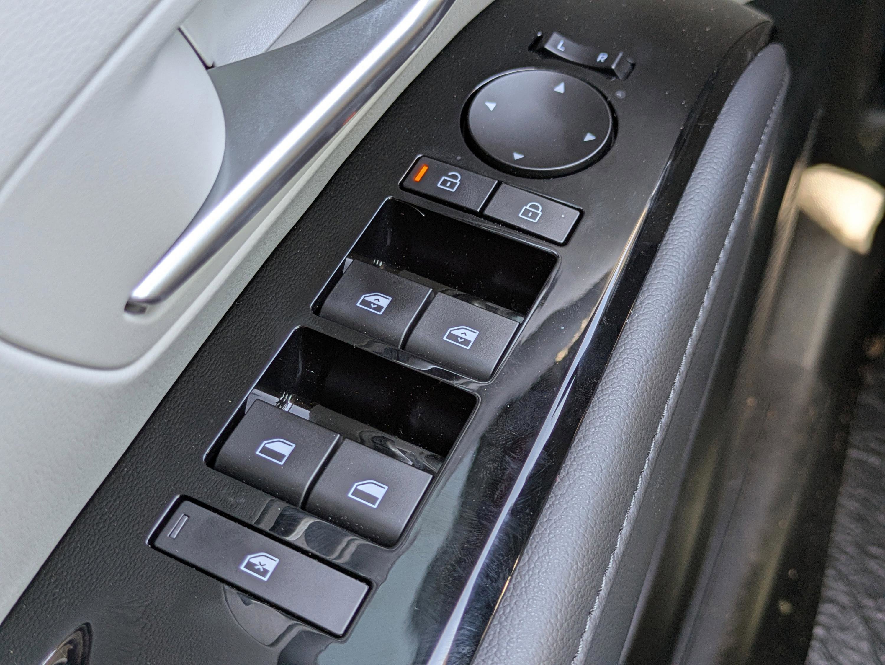 New 2026 Hyundai Tucson Limited image 29