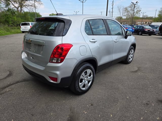 Used 2018 Chevrolet Trax LS FWD image 6