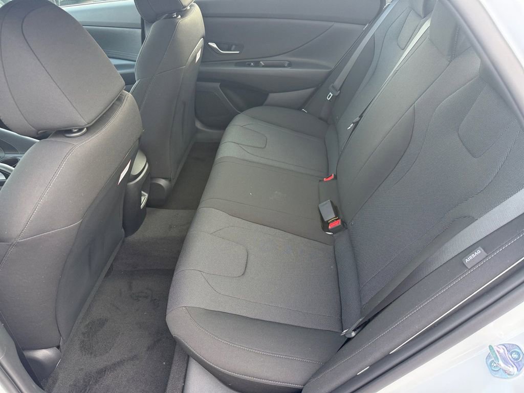 New 2026 Hyundai Elantra SE FWD image 11