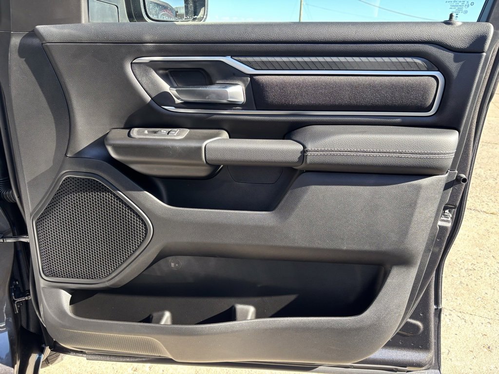 New 2026 RAM 1500 4x4 Crew Cab image 30