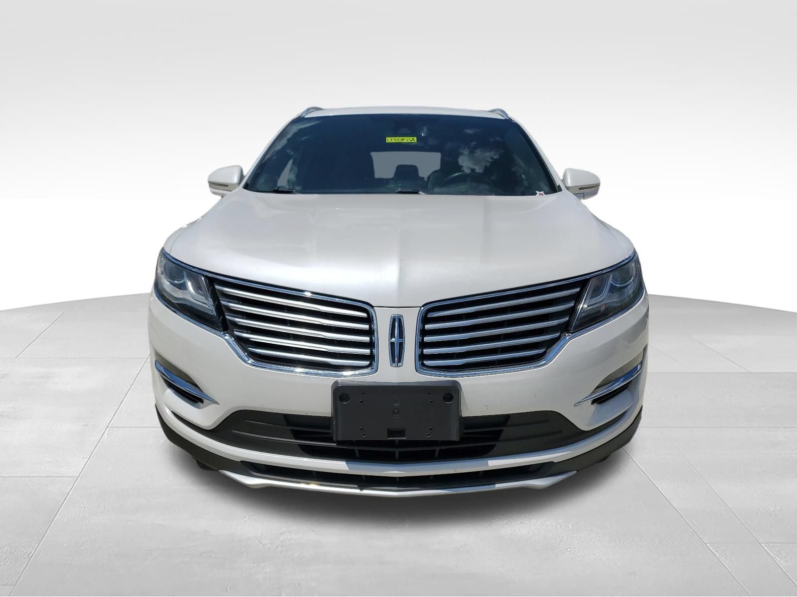 Used 2018 Lincoln MKC Reserve AWD/4WD image 2
