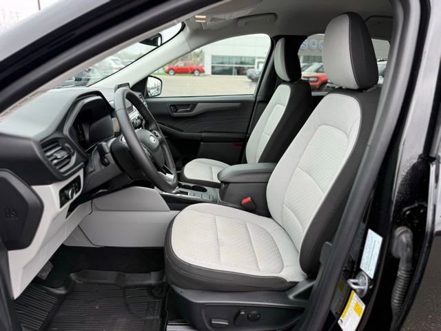 Certified 2024 Ford Escape Active AWD/4WD image 16