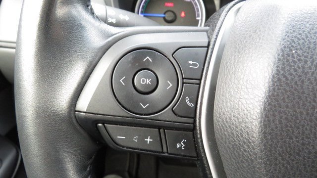 Used 2022 Toyota Venza LE image 22