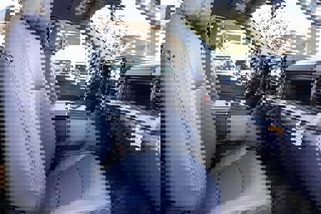 New 2026 Ford F350 XL w/ XL Chrome Package image 18