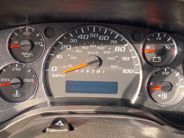 Certified 2025 Chevrolet Express 3500 Extended w/ Driver Convenience Package RWD image 8