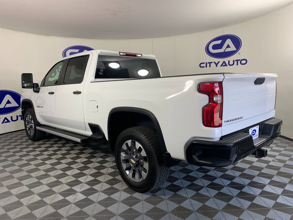 Used 2024 Chevrolet Silverado 2500 Custom w/ Custom Value Package RWD image 5