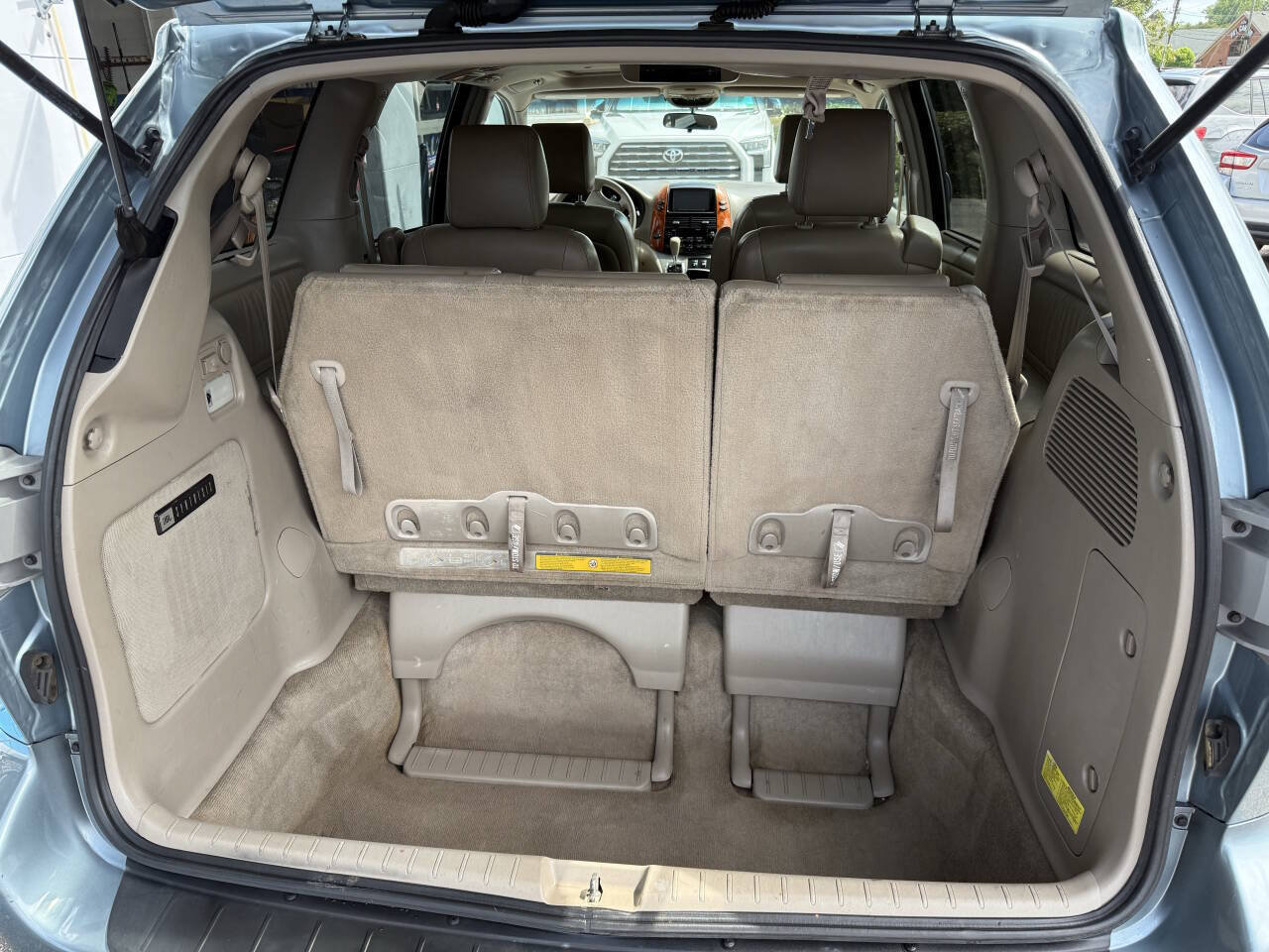 Used 2009 Toyota Sienna FWD image 19