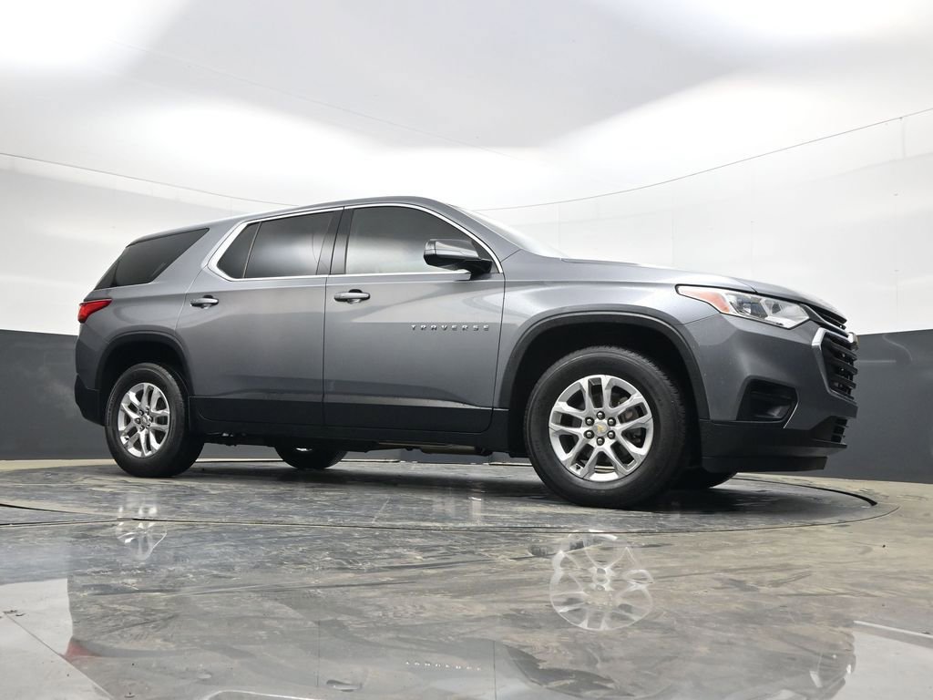 Used 2020 Chevrolet Traverse LS image 25
