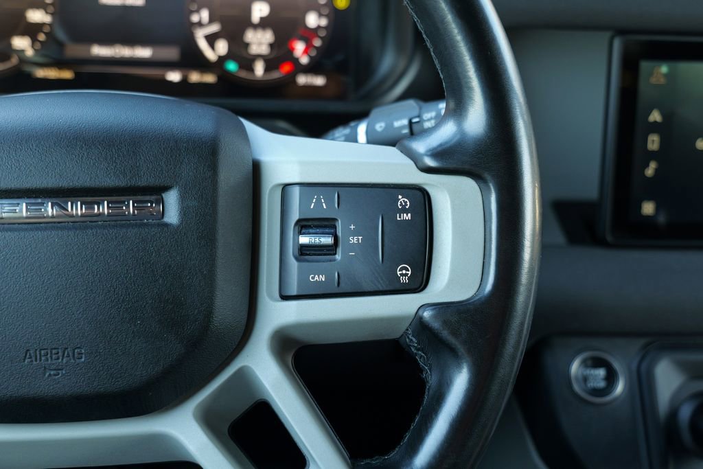 Used 2023 Land Rover Defender 110 X-Dynamic SE AWD/4WD image 46