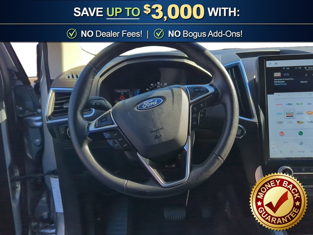 Used 2024 Ford Edge Titanium image 18