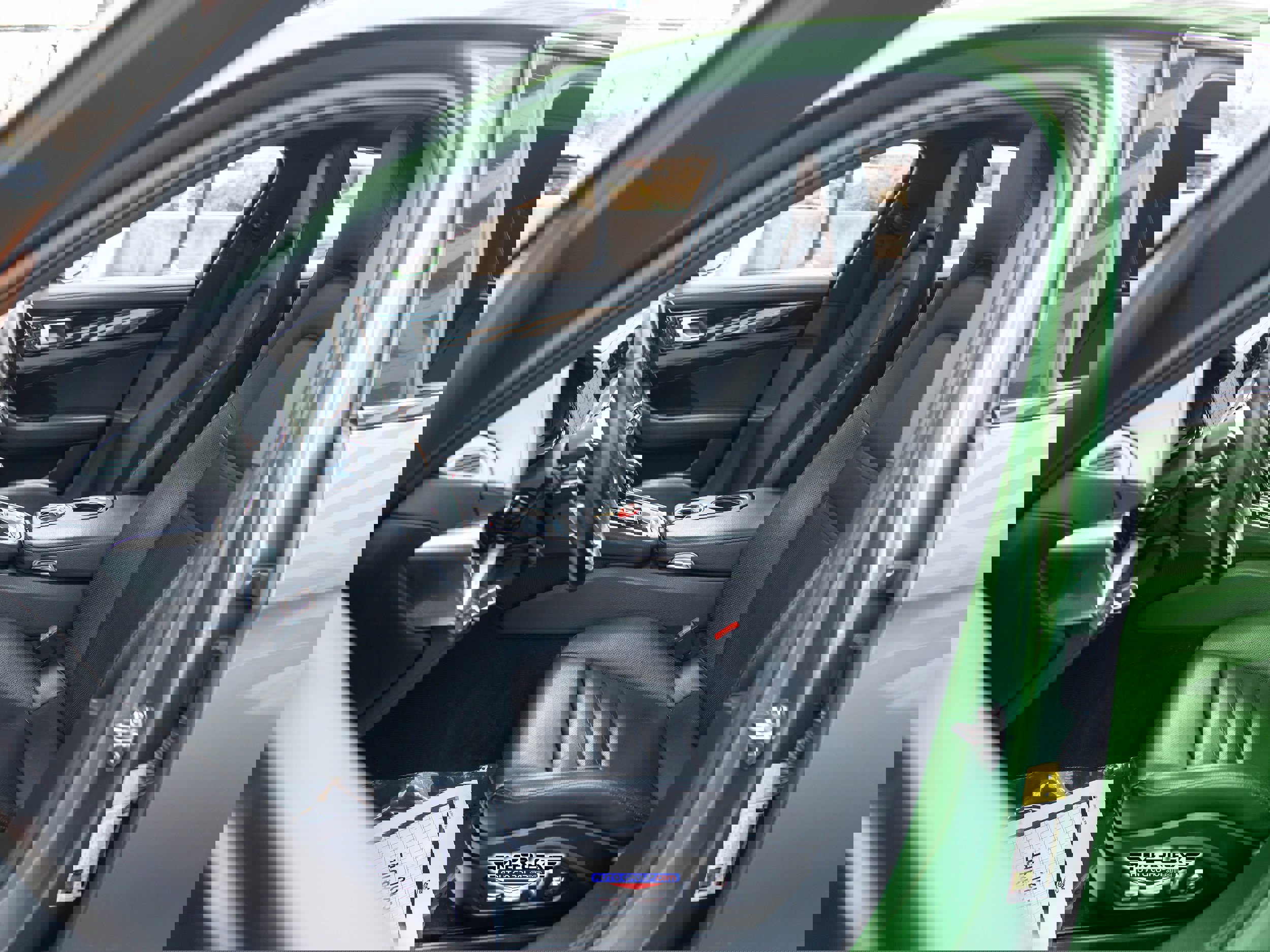 Used 2018 Porsche Panamera 4S image 16