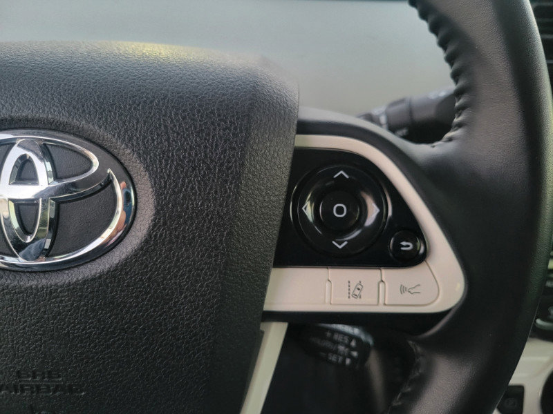 Used 2019 Toyota Prius Prime Plus FWD image 34