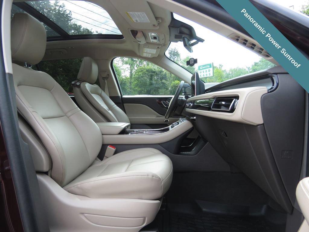 Used 2023 Lincoln Aviator AWD w/ Premium Package image 13