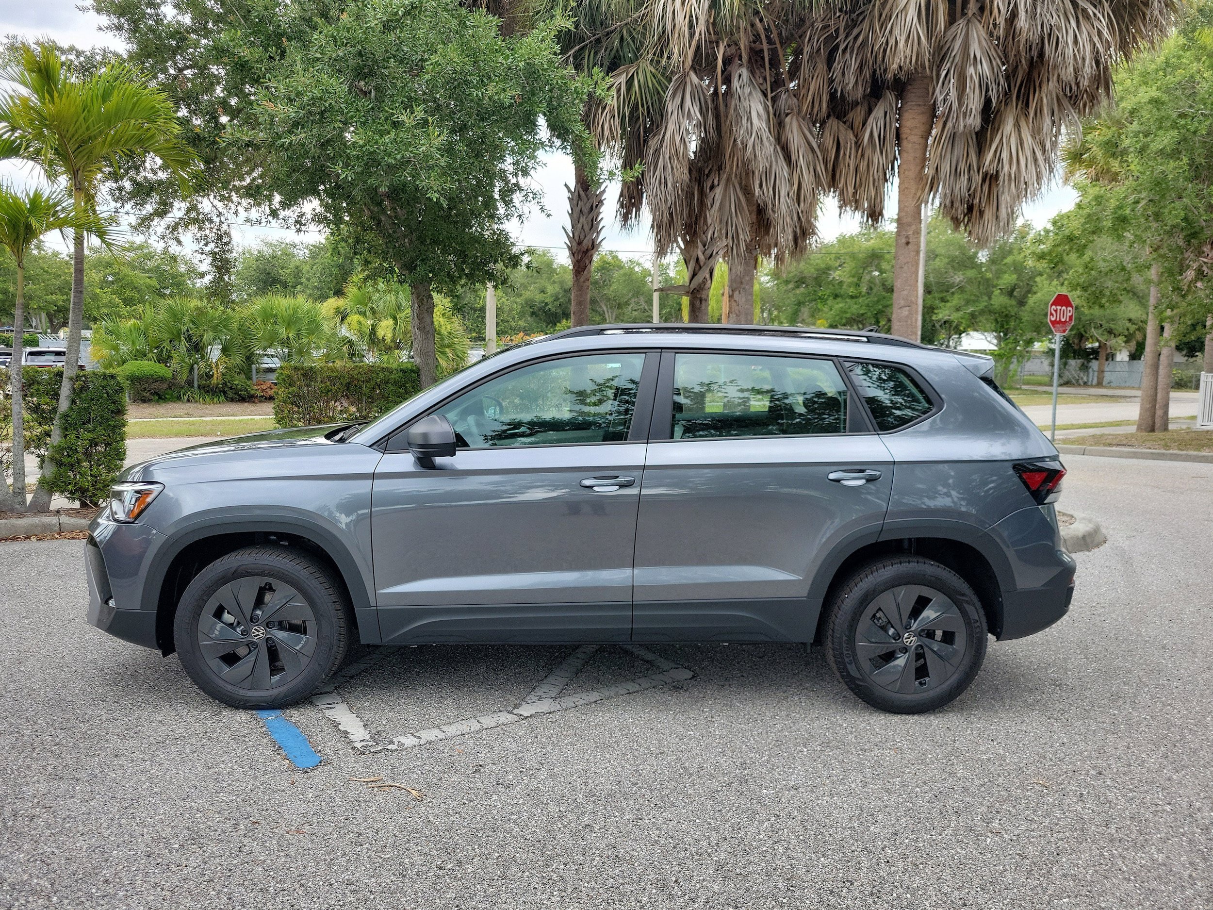 New 2026 Volkswagen Taos S FWD image 8
