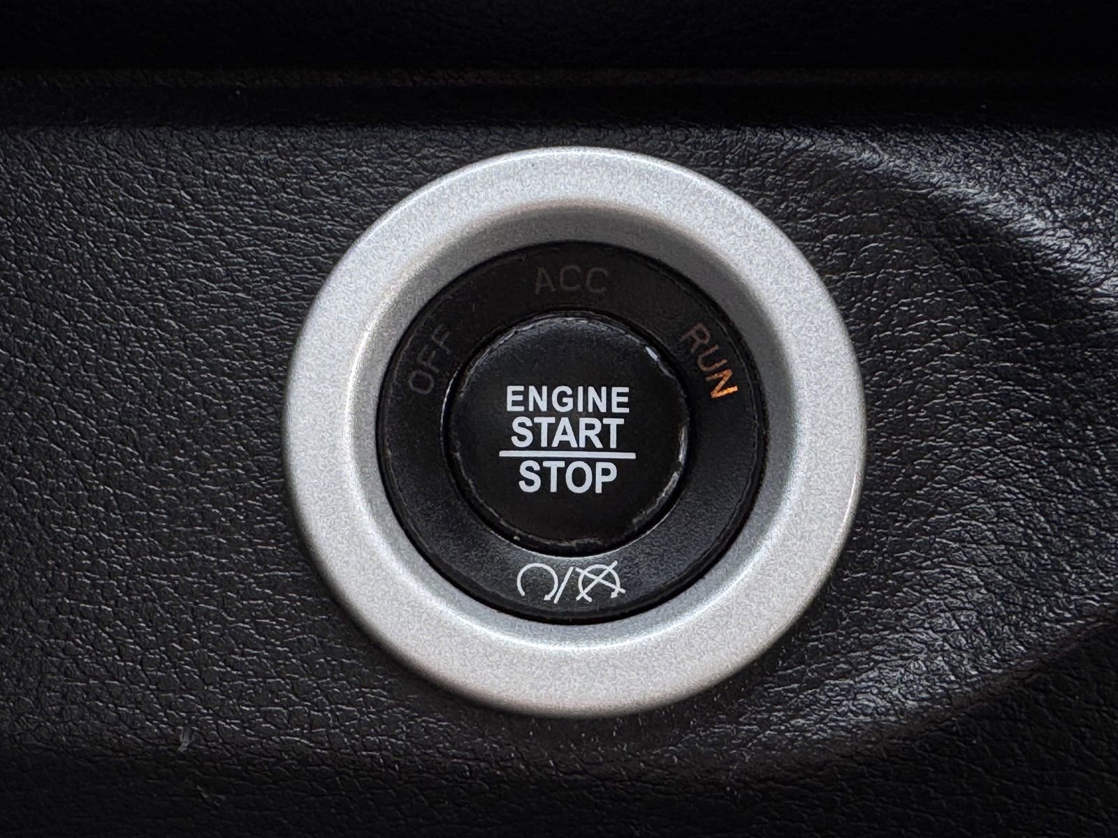 Used 2017 RAM 1500 Laramie w/ Convenience Group image 24