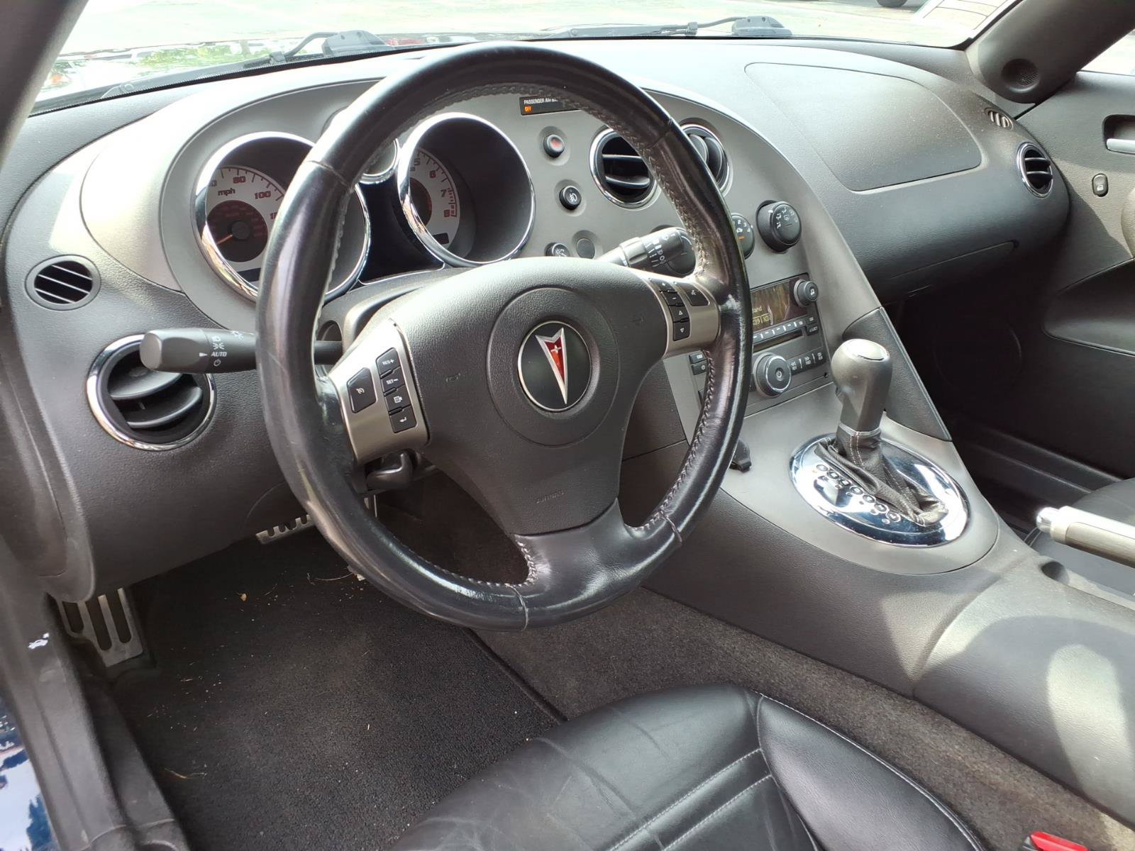Used 2007 Pontiac Solstice Convertible w/ Premium Package RWD image 21