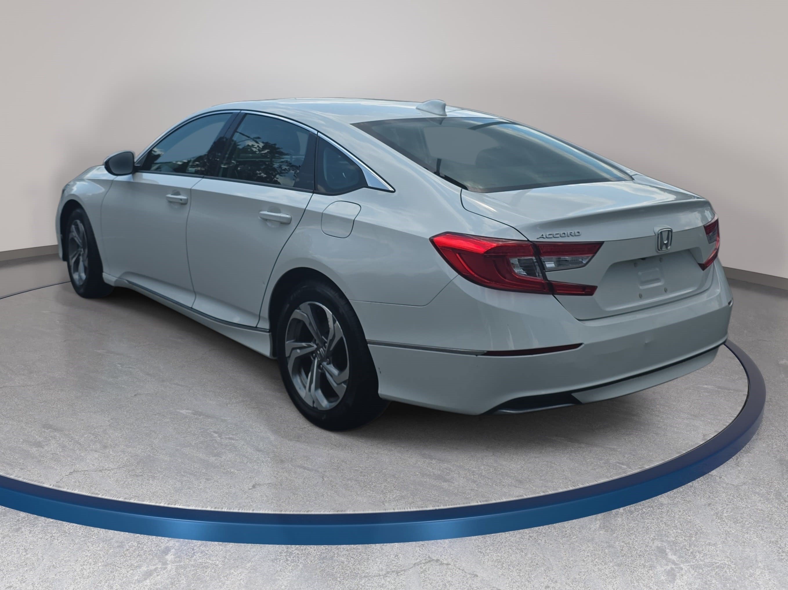 Used 2018 Honda Accord EX-L image 7